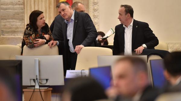 scandal in parlament din cauza ajutorului unic pentru pensionari deputatii si senatorii se cearta daca a trecut sau nu video