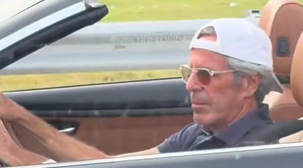 jeffrey epstein filmat in florida la volanul unei decapotabile s a aflat misterul din spatele imaginilor care au facut furori pe internet video viral