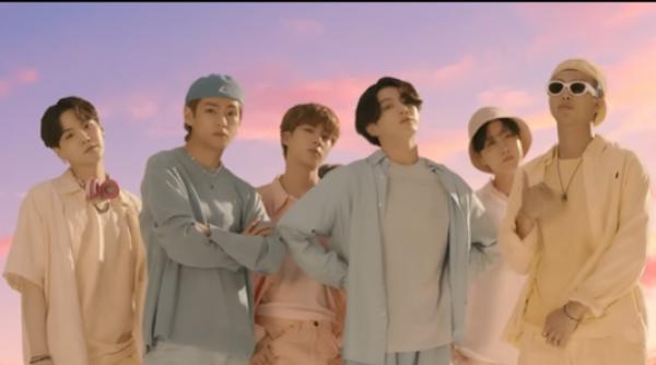 concert bts live pe netflix 21 martie la ce ora incepe in romania si cat ramane pe platforma