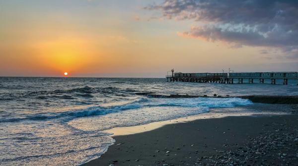 sezonul estival se apropie de ce se scumpesc sezlongurile pe plajele din romania