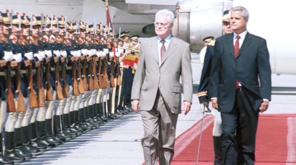 adrian nastase a murit una dintre vocile importante ale stangii europene