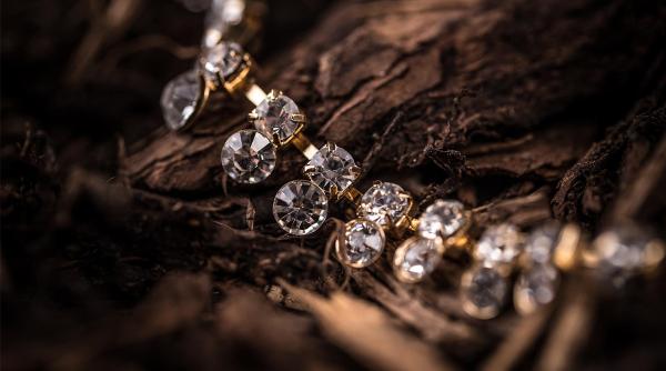 eleganta care nu se demodeaza alege bijuterii atemporale