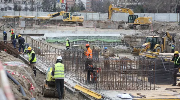 lucrarile la planseul unirii au ajuns la 50 traficul revine treptat la normal in centrul bucuresti