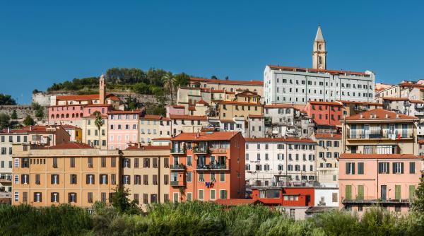 un oras italian vechi din perioada romana isi schimba numele pentru a atrage mai multi turisti