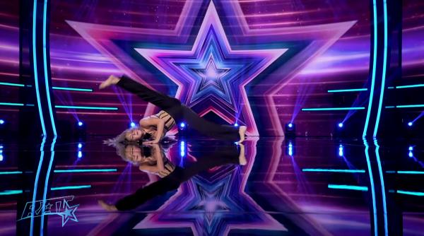 alisa dotenco adolescenta care transforma sacrificiul in arta pe scena romanii au talent