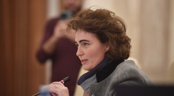 proces istoric evaluat de un prestigios complet de judecata format printre altii din laura iuliana scantei