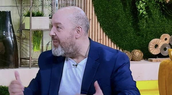 radu leca socheaza un barbat matur are 3 4 relatii in paralel de ce omul isi face un grup de whatsapp cu toate