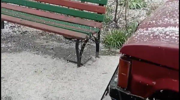 inceput de primavara ploi abundente grindina si tornada precedentul creat de ciclonul deborah in romania la ce sa ne asteptam video