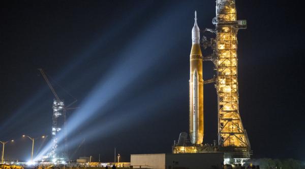 artemis ii probleme la instalarea toaletei pe capsula orion dupa lansarea pe orbita terestra