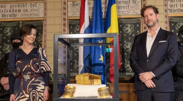 coiful de aur si bratarile dacice vor fi aduse inapoi in romania senatorul robert cazanciuc propune presedintelui distinctii diplomatice pentru investigatorii implicati