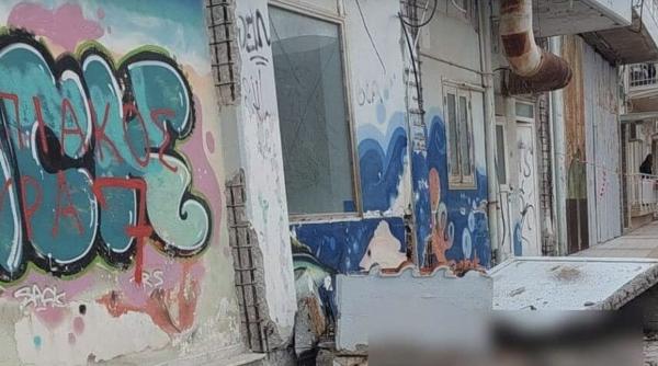 scena tulburatoare in grecia o turista a murit dupa ce un balcon a zdrobit o in fata celor trei copii mici