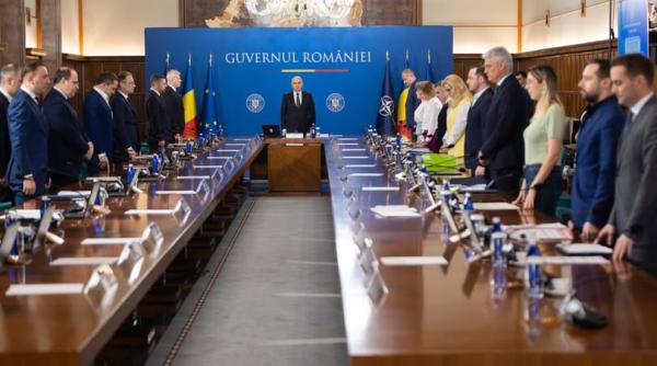 moment de reculegere in memoria lui mircea lucescu la inceputul sedintei de guvern bolojan a fost un ambasador al romaniei