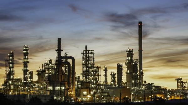 Paradox românesc: De la prima rafinărie de petrol din lume, la vulnerabilitatea energetică din prezent