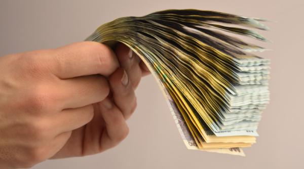 cum sa ascunzi banii de tine sfaturi pentru a economisi lunar si adevarul dureros greseala pe care o fac multi