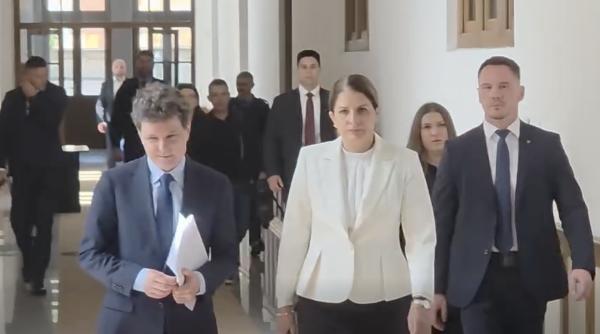 nicusor dan surprins la curtea de apel bucuresti i se cer daune de 1 milion de euro