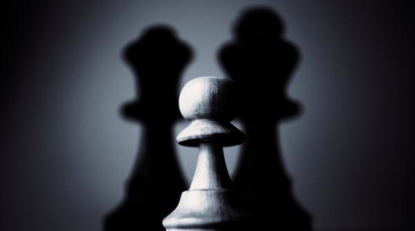 zvonul care poate schimba scena politica romaneasca bogdan chirieac ipotezele momentului de ce nu ar face niciodata bolojan schema iohannis