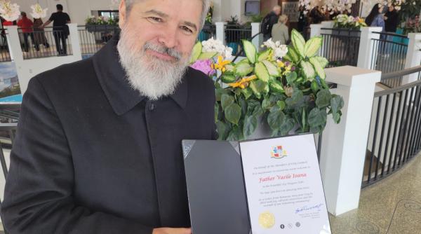 CN Tower, „învins” de o turlă de biserică din Maramureș. Vasile Ioana, în Canada: Locuri sfinte nu sunt doar la Ierusalim, în Athos sau România, ci oriunde sunt oameni care Îl iubesc pe Dumnezeu