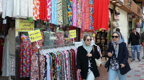 iranul incepe sa semene cu romania din 1989