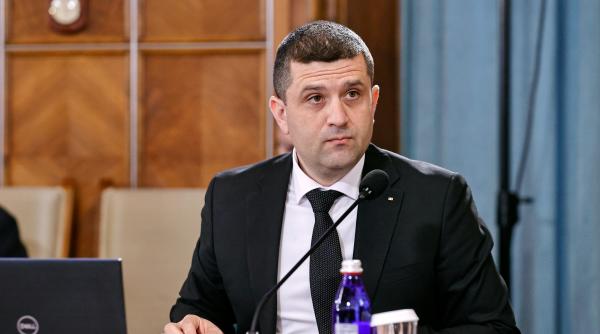 la avioane craiova s au intalnit un hot cu un prost spune ministrul miruta armata romana nu poate trece pe toata lumea strada