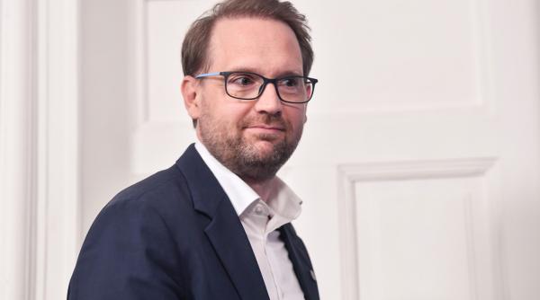 dominic fritz nu stia ca aur si psd pregatesc o motiune de cenzura comuna nici nicusor dan nu stia