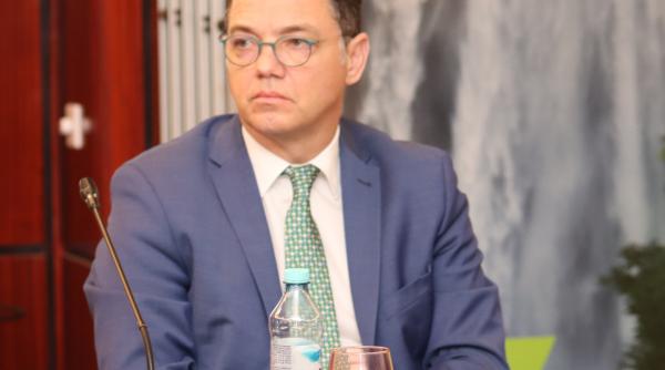 stefan radu oprea a demisionat din functia de secretar general al guvernului cine ii ia locul