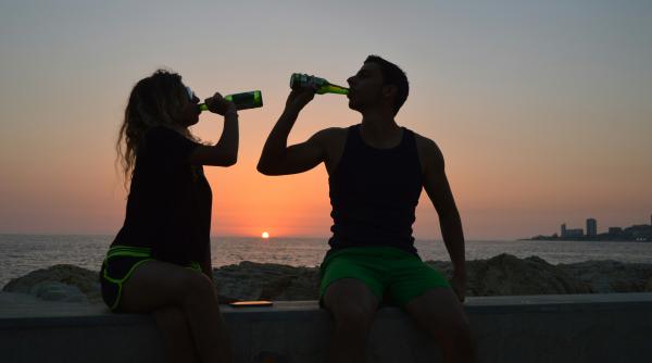 bautura consumata zilnic de miliarde de oameni care ne ucide incet avertismentul unui chirurg cardiac