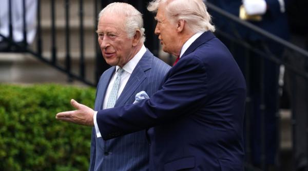 ce i a spus trump regelui charles in fata tuturor si cum a reactionat monarhul la momentul neasteptat