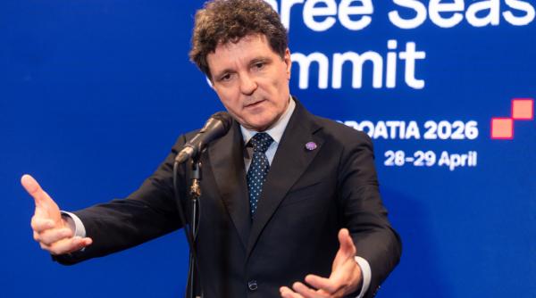 nicusor dan traim intr o lume in care conteaza marimea video