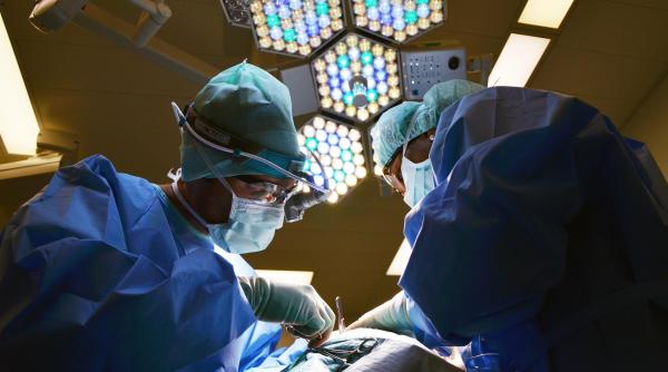 Cabinetul medical din București, unde o femeie a murit după o operație estetică, a fost închis - anunțul Ministerului Sănătății
