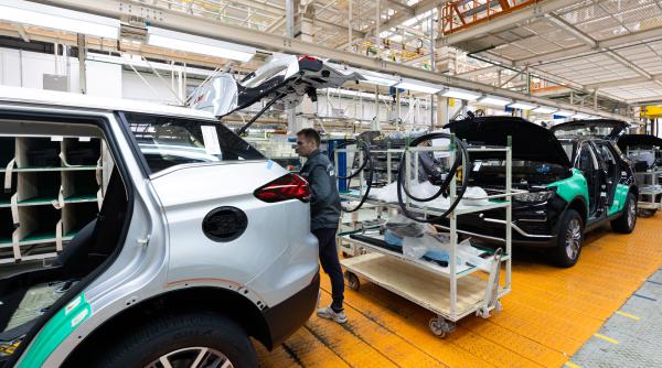 ue reactioneaza dupa ce donald trump a amenintat europa cu tarife de 25 pentru automobile