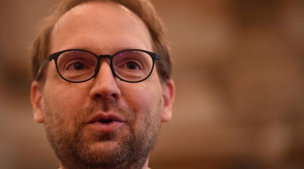 dominic fritz parlamentarii usr au decis ce vor face la motiunea de cenzura impotriva guvernului bolojan