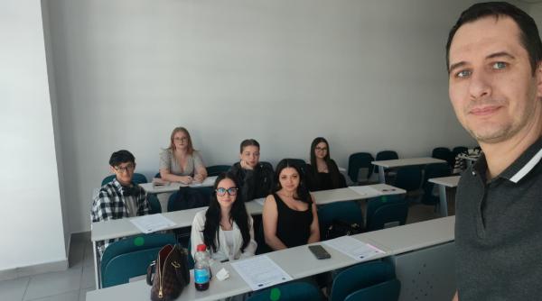 cum iti construiesti mentalitatea de succes gabriel nuta stoica discutie despre motivatie si autocunoastere cu studentii utm