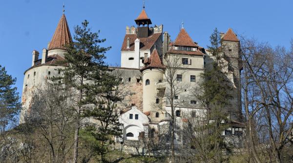 tranzactie surpriza castelul bran a fost vandut americanului care detine casa lui elvis presley