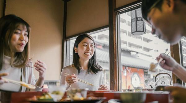 Obiceiurile simple care îi ajută pe japonezi să trăiască mult. Ce mănâncă dimineața