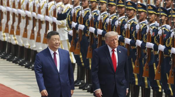xi jinping l a primit cu mare fast pe trump la beijing presedintele american esti un mare lider e o onoare sa fiu alaturi de tine