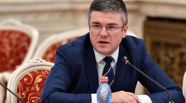 ministrul economiei irineu darau raspunde protestelor saalg si critica guvernele anterioare