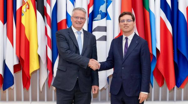 victor negrescu dezvaluie pentru dcnews culisele intalnirii cu seful ocde un singur pas pana la decizia finala ce inseamna asta pentru romani