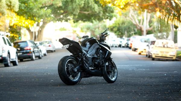 tragedie in centrul capitalei un motociclist a murit dupa ce s a izbit de un parapet