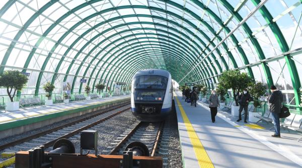 trenurile spre aeroportul otopeni suspendate temporar pentru lucrari de mentenanta