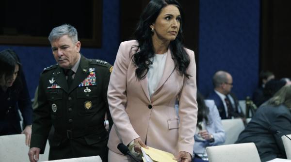 tulsi gabbard a demisionat donald trump a reactionat imediat