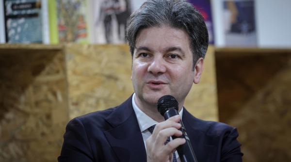 candidatii pentru conducerea icr audiati marti in senat liviu jicman sustinut de uniunile de creatie si de numeroase personalitati culturale pentru un nou mandat