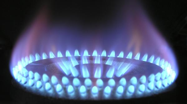 Agenția de Rating Fitch a îmbunătățit ratingul Transgaz cu o treaptă, de la BBB-cu perspectivă pozitivă la BBB cu perspectivă stabilă