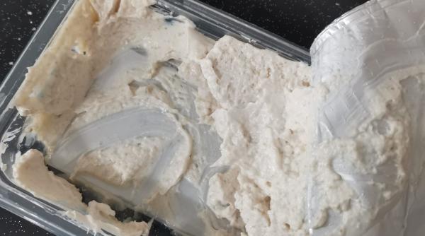 bacterie periculoasa salata de icre contaminata vanduta intr un lant de magazin