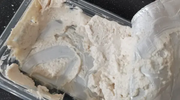 bacterie periculoasa salata de icre contaminata vanduta intr un lant de magazin