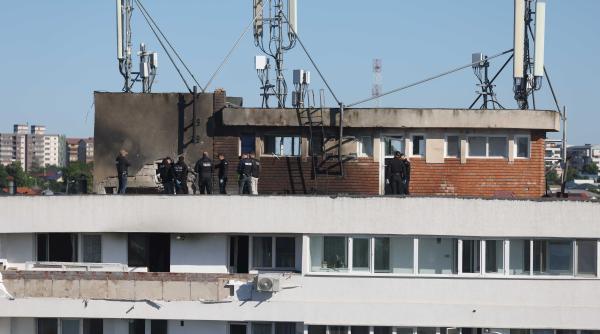 cine i despagubeste pe proprietarii din blocul avariat de drona ruseasca politele facultative si asigurarea pad nu acopera situatia de razboi