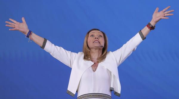 era bine ca azi elena lasconi sa fi fost presedinta romaniei in contextul dronei de la galati onu ii oferea o lectie