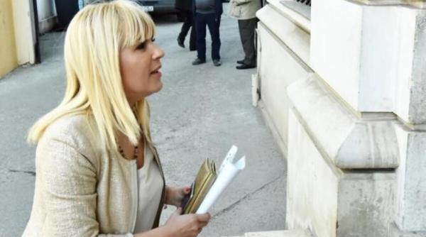 udrea inocentii se minunau si se minuneaza cum de a aparut aceasta varianta tomac premier