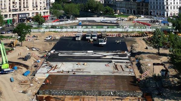 lucrarile de refacere a planseului unirii intra in ultima etapa de executie circulatia rutiera restrictionata partial in perioada verii