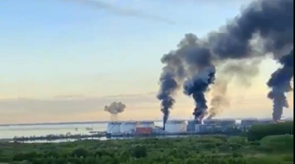 Ucraina, atac fără precedent cu drone în Sankt Petersburg, chiar în timpul Forumului Economic. Populația, sfătuită să rămână în case