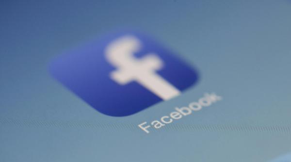 facebook a picat varianta de desktop a aplicatiei nu functioneaza